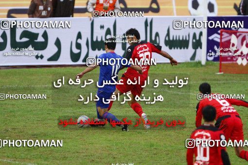 1045241, لیگ برتر فوتبال ایران، Persian Gulf Cup، Week 12، First Leg، 2011/10/29، Rasht، Shahid Dr. Azodi Stadium، Damash Gilan 2 - 3 Persepolis