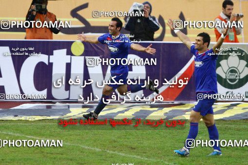 1045332, لیگ برتر فوتبال ایران، Persian Gulf Cup، Week 12، First Leg، 2011/10/29، Rasht، Shahid Dr. Azodi Stadium، Damash Gilan 2 - 3 Persepolis