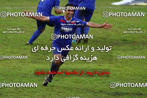 1045190, لیگ برتر فوتبال ایران، Persian Gulf Cup، Week 12، First Leg، 2011/10/29، Rasht، Shahid Dr. Azodi Stadium، Damash Gilan 2 - 3 Persepolis