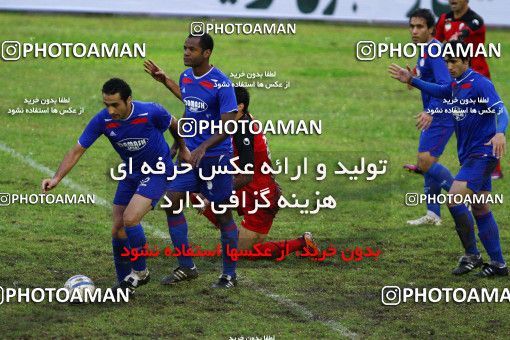 1045262, Rasht, Iran, لیگ برتر فوتبال ایران، Persian Gulf Cup، Week 12، First Leg، Damash Gilan 2 v 3 Persepolis on 2011/10/29 at Shahid Dr. Azodi Stadium