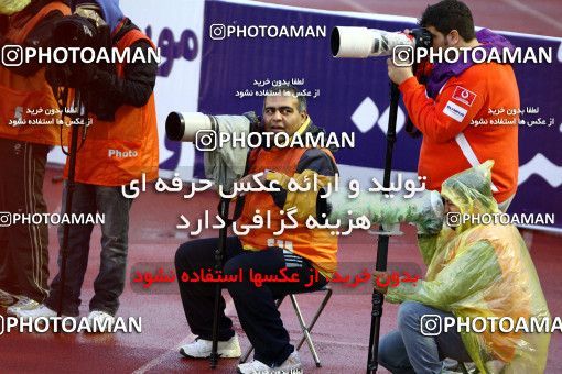 1045171, لیگ برتر فوتبال ایران، Persian Gulf Cup، Week 12، First Leg، 2011/10/29، Rasht، Shahid Dr. Azodi Stadium، Damash Gilan 2 - 3 Persepolis