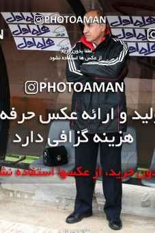 1045434, Rasht, Iran, لیگ برتر فوتبال ایران، Persian Gulf Cup، Week 12، First Leg، Damash Gilan 2 v 3 Persepolis on 2011/10/29 at Shahid Dr. Azodi Stadium