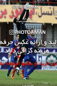 1045359, Rasht, Iran, لیگ برتر فوتبال ایران، Persian Gulf Cup، Week 12، First Leg، Damash Gilan 2 v 3 Persepolis on 2011/10/29 at Shahid Dr. Azodi Stadium