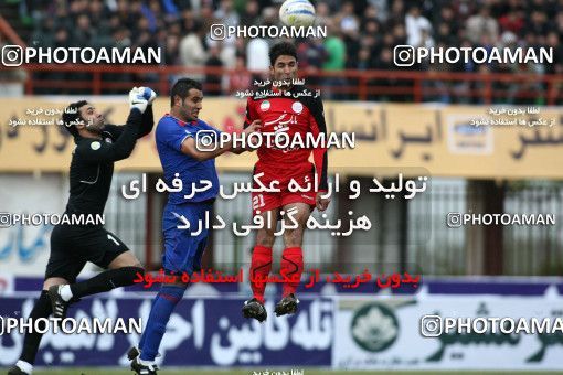 1045348, Rasht, Iran, لیگ برتر فوتبال ایران، Persian Gulf Cup، Week 12، First Leg، Damash Gilan 2 v 3 Persepolis on 2011/10/29 at Shahid Dr. Azodi Stadium