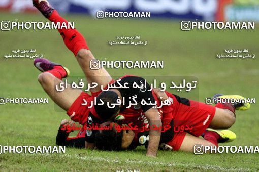 1045426, لیگ برتر فوتبال ایران، Persian Gulf Cup، Week 12، First Leg، 2011/10/29، Rasht، Shahid Dr. Azodi Stadium، Damash Gilan 2 - 3 Persepolis