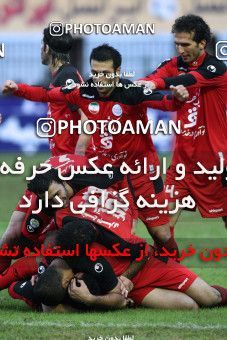 1045365, لیگ برتر فوتبال ایران، Persian Gulf Cup، Week 12، First Leg، 2011/10/29، Rasht، Shahid Dr. Azodi Stadium، Damash Gilan 2 - 3 Persepolis