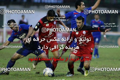 1045497, Rasht, Iran, لیگ برتر فوتبال ایران، Persian Gulf Cup، Week 12، First Leg، Damash Gilan 2 v 3 Persepolis on 2011/10/29 at Shahid Dr. Azodi Stadium