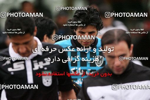 1045554, Tehran, Iran, لیگ برتر فوتبال ایران، Persian Gulf Cup، Week 12، First Leg، Naft Tehran 2 v 1 Shahin Boushehr on 2011/10/29 at Shahid Dastgerdi Stadium