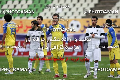1045531, Tehran, Iran, لیگ برتر فوتبال ایران، Persian Gulf Cup، Week 12، First Leg، Naft Tehran 2 v 1 Shahin Boushehr on 2011/10/29 at Shahid Dastgerdi Stadium