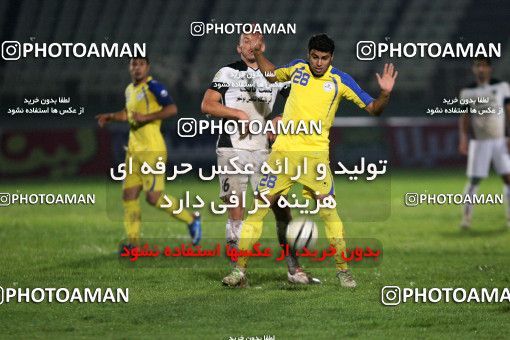1045553, Tehran, Iran, لیگ برتر فوتبال ایران، Persian Gulf Cup، Week 12، First Leg، Naft Tehran 2 v 1 Shahin Boushehr on 2011/10/29 at Shahid Dastgerdi Stadium