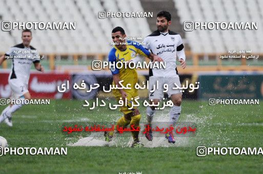 1045671, Tehran, Iran, لیگ برتر فوتبال ایران، Persian Gulf Cup، Week 12، First Leg، Naft Tehran 2 v 1 Shahin Boushehr on 2011/10/29 at Shahid Dastgerdi Stadium