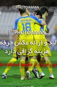 1045687, Tehran, Iran, لیگ برتر فوتبال ایران، Persian Gulf Cup، Week 12، First Leg، Naft Tehran 2 v 1 Shahin Boushehr on 2011/10/29 at Shahid Dastgerdi Stadium