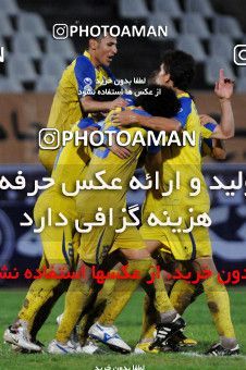 1045667, Tehran, Iran, لیگ برتر فوتبال ایران، Persian Gulf Cup، Week 12، First Leg، Naft Tehran 2 v 1 Shahin Boushehr on 2011/10/29 at Shahid Dastgerdi Stadium