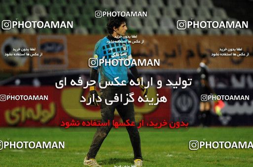 1045676, Tehran, Iran, لیگ برتر فوتبال ایران، Persian Gulf Cup، Week 12، First Leg، Naft Tehran 2 v 1 Shahin Boushehr on 2011/10/29 at Shahid Dastgerdi Stadium