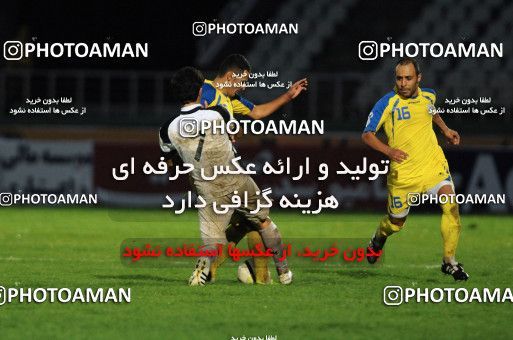 1045673, Tehran, Iran, لیگ برتر فوتبال ایران، Persian Gulf Cup، Week 12، First Leg، Naft Tehran 2 v 1 Shahin Boushehr on 2011/10/29 at Shahid Dastgerdi Stadium