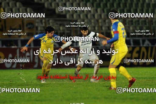 1045599, Tehran, Iran, لیگ برتر فوتبال ایران، Persian Gulf Cup، Week 12، First Leg، Naft Tehran 2 v 1 Shahin Boushehr on 2011/10/29 at Shahid Dastgerdi Stadium