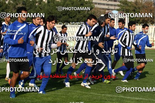 1045939, Tehran, , Esteghlal Football Team Training Session on 2011/11/04 at Shahid Dastgerdi Stadium