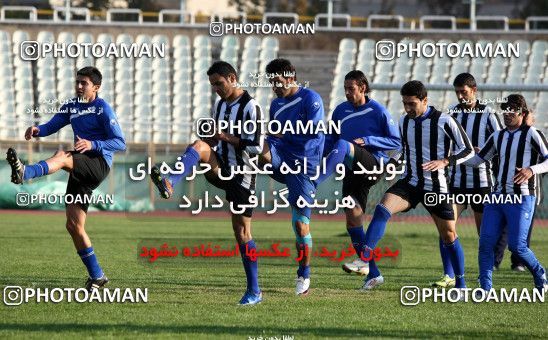 1045922, Tehran, , Esteghlal Football Team Training Session on 2011/11/04 at Shahid Dastgerdi Stadium