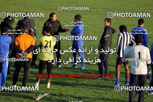 1046052, Tehran, , Esteghlal Football Team Training Session on 2011/11/09 at Shahid Dastgerdi Stadium