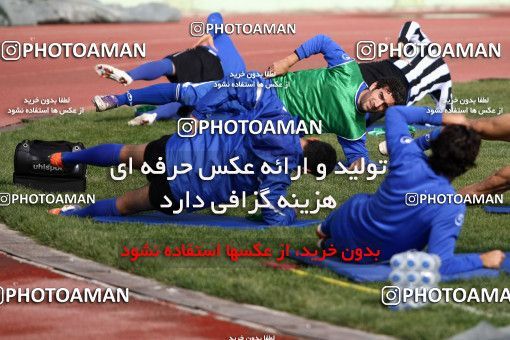 1046086, Tehran, , Esteghlal Football Team Training Session on 2011/11/11 at Shahid Dastgerdi Stadium