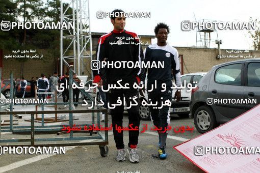 1046230, Tehran, , Persepolis Football Team Training Session on 2011/11/12 at Derafshifar Stadium