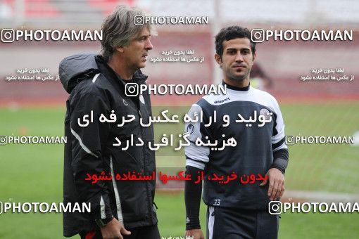 1046331, Tehran, , Persepolis Football Team Training Session on 2011/11/13 at Derafshifar Stadium
