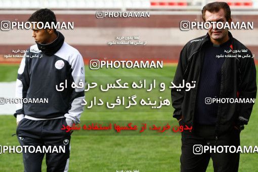 1046405, Tehran, , Persepolis Football Team Training Session on 2011/11/15 at Derafshifar Stadium