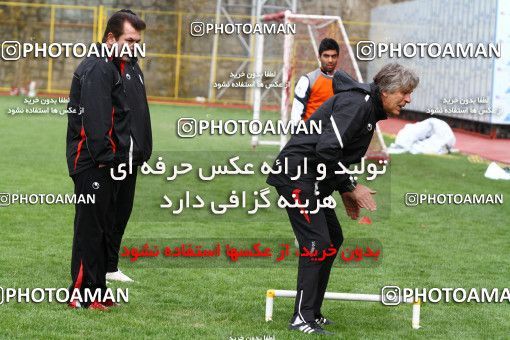 1046453, Tehran, , Persepolis Football Team Training Session on 2011/11/15 at Derafshifar Stadium