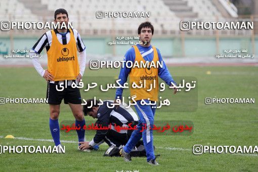 1046524, Tehran, , Esteghlal Football Team Training Session on 2011/11/16 at Shahid Dastgerdi Stadium