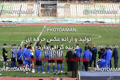 1046642, Tehran, , Esteghlal Football Team Training Session on 2011/11/18 at Shahid Dastgerdi Stadium