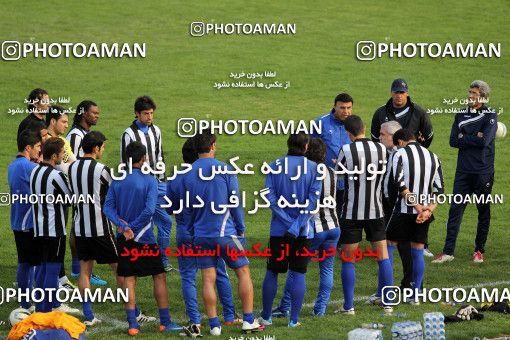 1046637, Tehran, , Esteghlal Football Team Training Session on 2011/11/18 at Shahid Dastgerdi Stadium