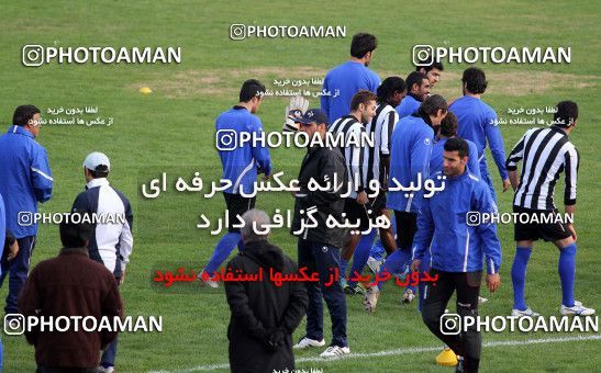 1046619, Tehran, , Esteghlal Football Team Training Session on 2011/11/18 at Shahid Dastgerdi Stadium