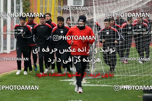 1048147, Tehran, , Persepolis Football Team Training Session on 2011/11/26 at Derafshifar Stadium