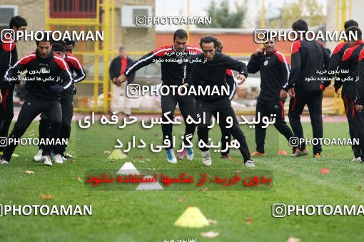 1048181, Tehran, , Persepolis Football Team Training Session on 2011/11/26 at Derafshifar Stadium