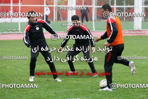 1048092, Tehran, , Persepolis Football Team Training Session on 2011/11/26 at Derafshifar Stadium