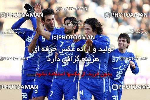 1049160, Tehran, [*parameter:4*], لیگ برتر فوتبال ایران، Persian Gulf Cup، Week 15، First Leg، Shahrdari Tabriz 1 v 2 Esteghlal on 2011/12/03 at Yadegar-e Emam Stadium
