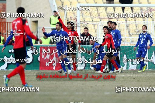 1049154, Tehran, [*parameter:4*], لیگ برتر فوتبال ایران، Persian Gulf Cup، Week 15، First Leg، Shahrdari Tabriz 1 v 2 Esteghlal on 2011/12/03 at Yadegar-e Emam Stadium