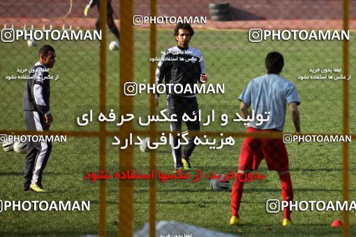 1049336, Tehran, , Persepolis Football Team Training Session on 2011/12/04 at Derafshifar Stadium