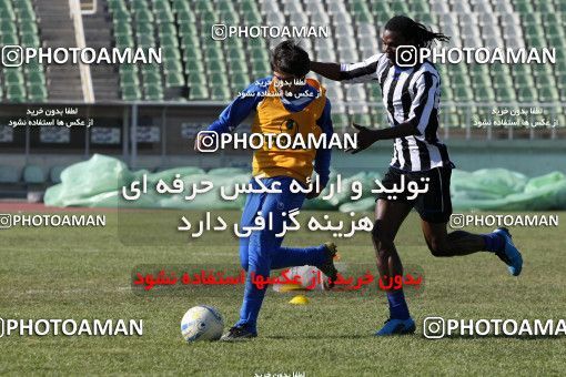 1049450, Tehran, , Esteghlal Football Team Training Session on 2011/12/11 at Shahid Dastgerdi Stadium