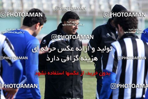 1049539, Tehran, , Esteghlal Football Team Training Session on 2011/12/16 at Shahid Dastgerdi Stadium
