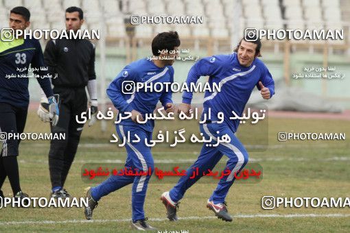 1049894, Tehran, , Esteghlal Football Team Training Session on 2011/12/25 at Shahid Dastgerdi Stadium