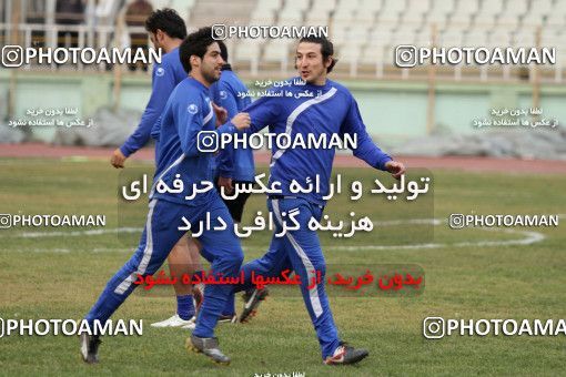 1049915, Tehran, , Esteghlal Football Team Training Session on 2011/12/25 at Shahid Dastgerdi Stadium