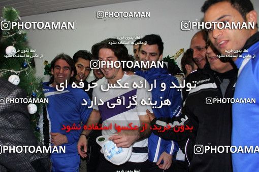 1049966, Tehran, , Esteghlal Football Team Training Session on 2011/12/25 at Shahid Dastgerdi Stadium