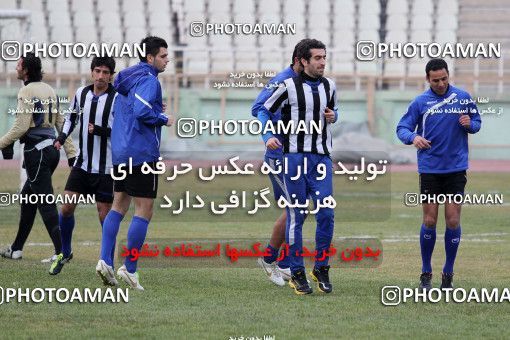 1049997, Tehran, , Esteghlal Football Team Training Session on 2011/12/25 at Shahid Dastgerdi Stadium