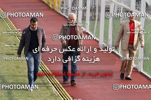 1050152, Tehran, , Persepolis Football Team Training Session on 2011/12/25 at Derafshifar Stadium