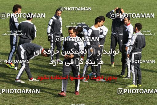 1050108, Tehran, , Persepolis Football Team Training Session on 2011/12/25 at Derafshifar Stadium
