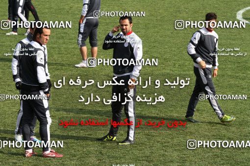 1050155, Tehran, , Persepolis Football Team Training Session on 2011/12/25 at Derafshifar Stadium