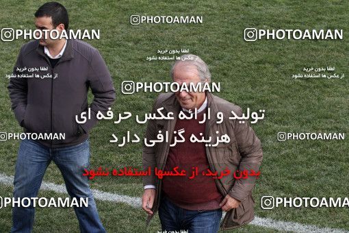1050117, Tehran, , Persepolis Football Team Training Session on 2011/12/25 at Derafshifar Stadium