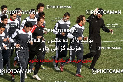 1050074, Tehran, , Persepolis Football Team Training Session on 2011/12/25 at Derafshifar Stadium