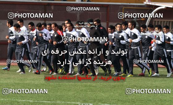 1050086, Tehran, , Persepolis Football Team Training Session on 2011/12/25 at Derafshifar Stadium